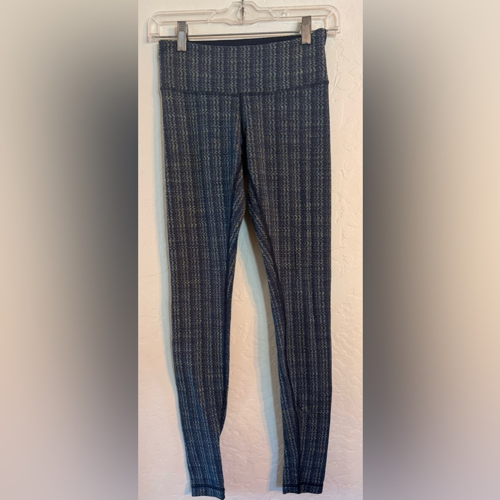 Lululemon Wunder Under Leggings- size 4